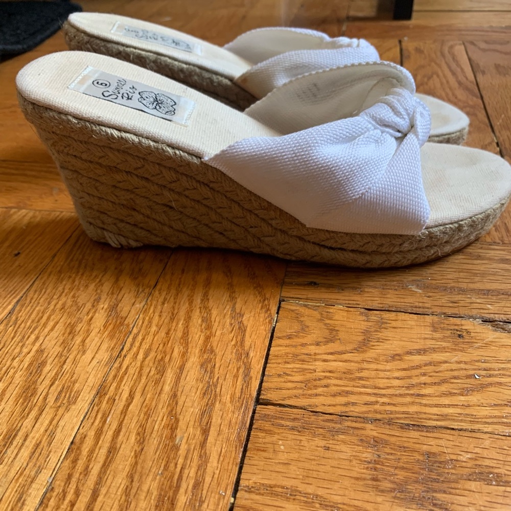 Summer rio size 6 sandals with heels